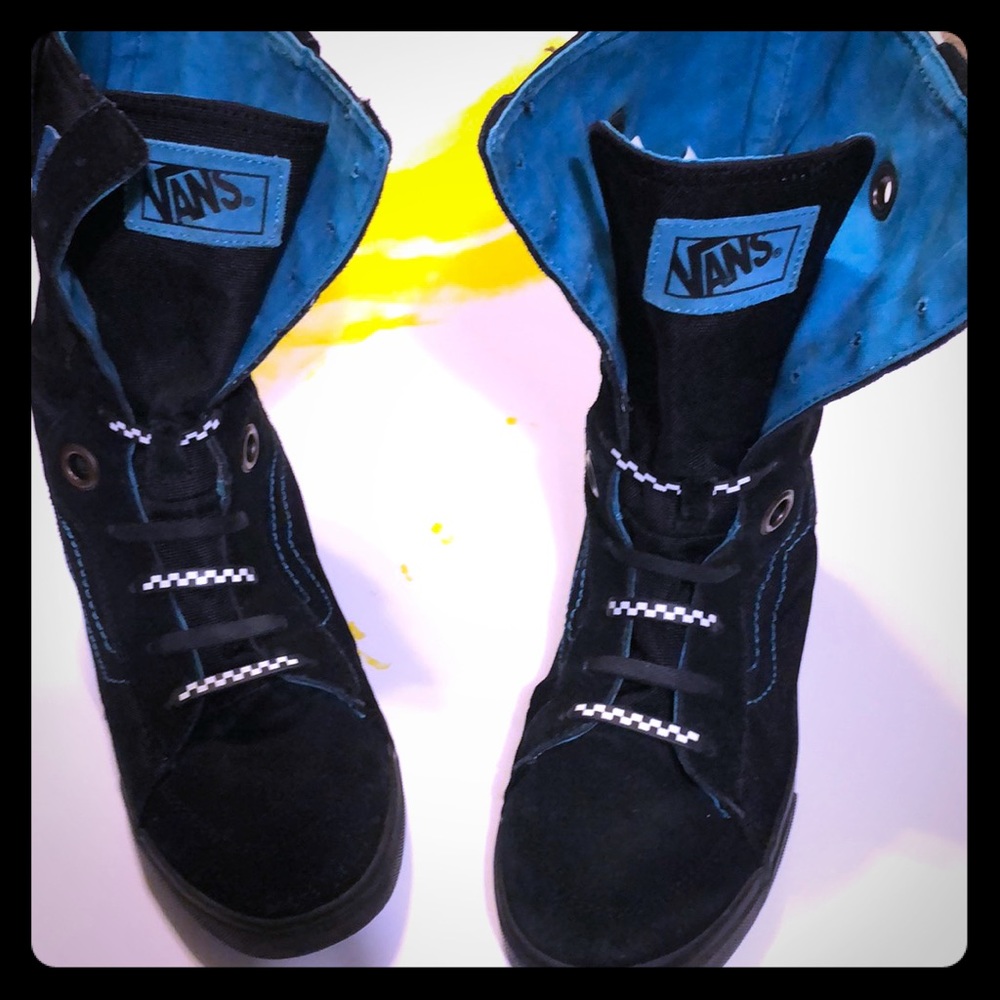 VANS Showdown 10 eye ankle boots Women’s 8.5